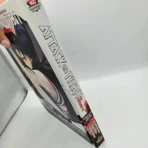 Hikaru Suruga Hajime I Attack On Titan: No Regrets Comple (Hardcover) - Picture 3 of 11